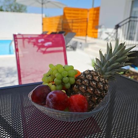 Luxury Apartment Petra With Private Pool Zadar Zewnętrze zdjęcie