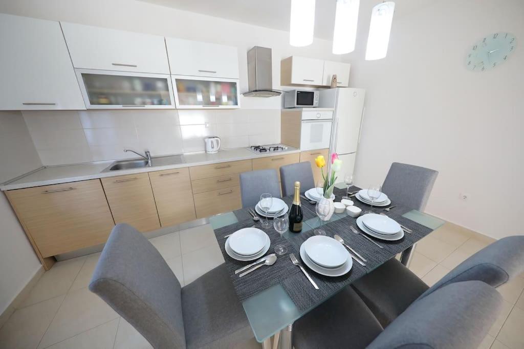 Luxury Apartment Petra With Private Pool Zadar Zewnętrze zdjęcie