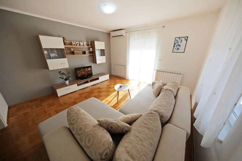 Luxury Apartment Petra With Private Pool Zadar Zewnętrze zdjęcie