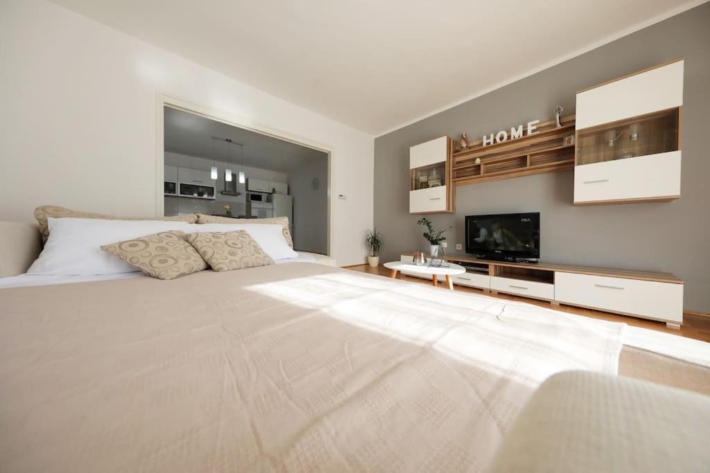 Luxury Apartment Petra With Private Pool Zadar Zewnętrze zdjęcie