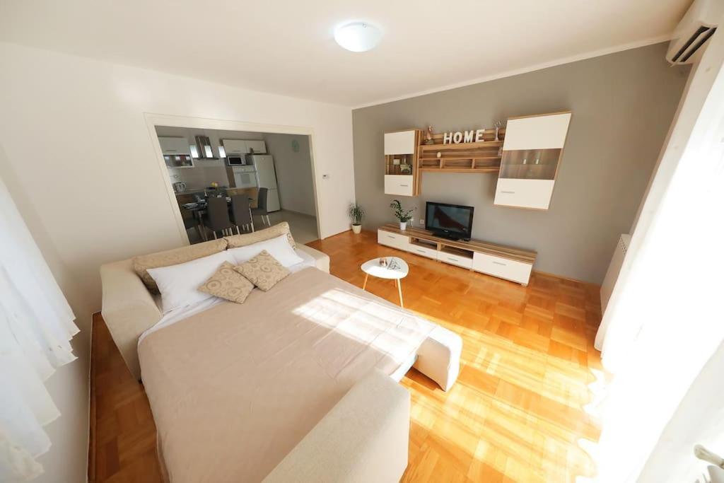 Luxury Apartment Petra With Private Pool Zadar Zewnętrze zdjęcie