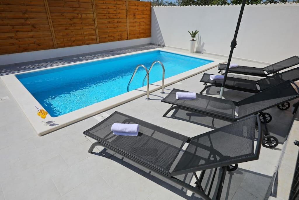 Luxury Apartment Petra With Private Pool Zadar Zewnętrze zdjęcie