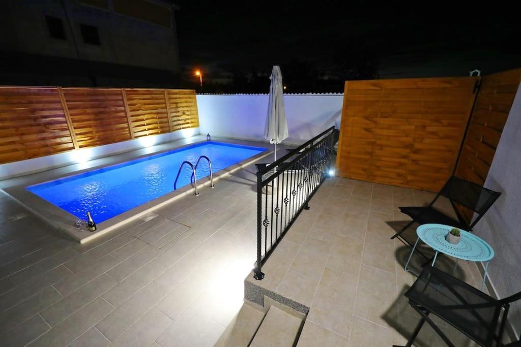 Luxury Apartment Petra With Private Pool Zadar Zewnętrze zdjęcie