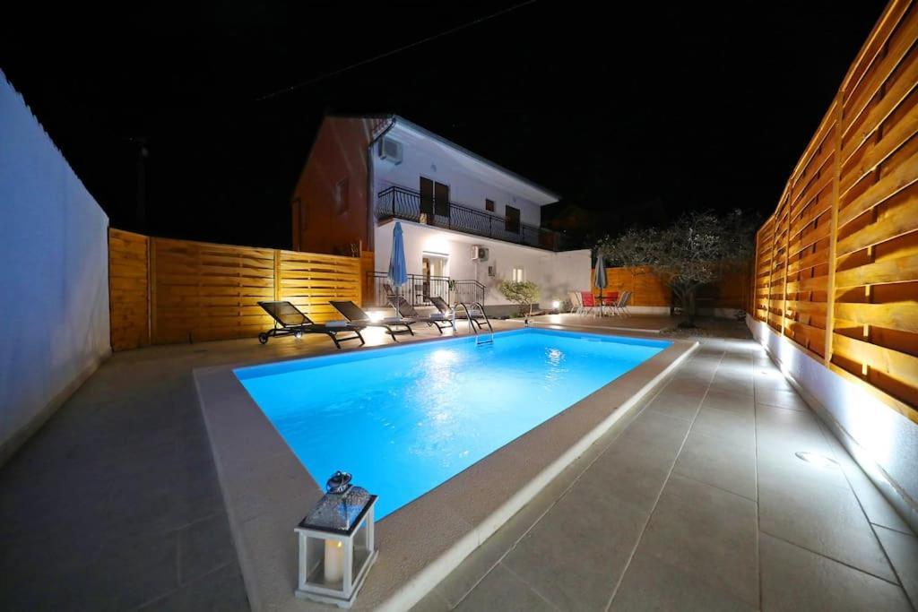 Luxury Apartment Petra With Private Pool Zadar Zewnętrze zdjęcie