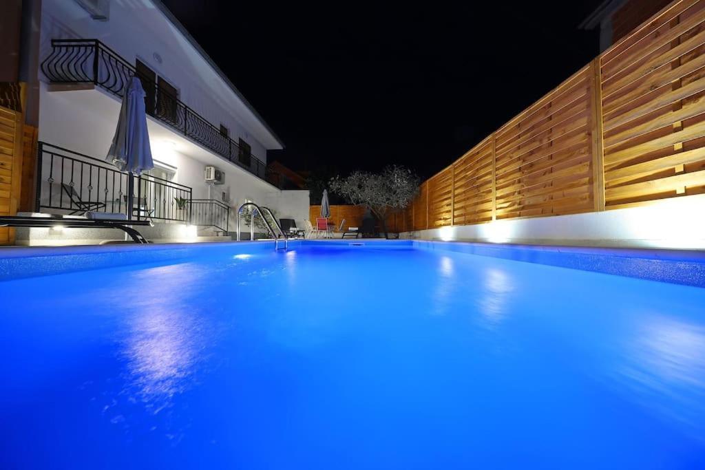 Luxury Apartment Petra With Private Pool Zadar Zewnętrze zdjęcie